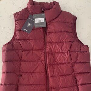 New with Tags -Eddie Bauer CirrusLite Down Vest size L -Burgundy